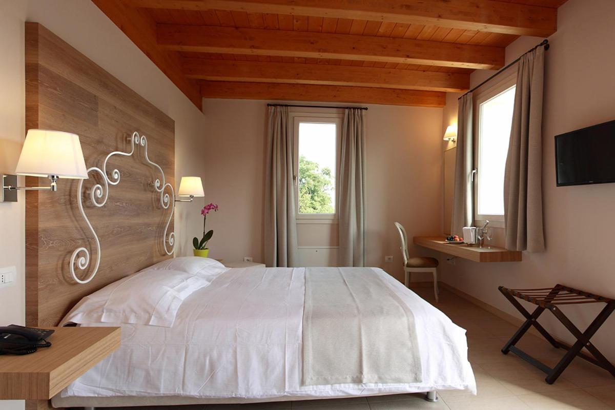 Agriturismo Corte Aurea Desenzano del Garda Exteriör bild