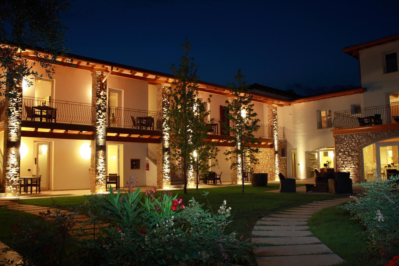 Agriturismo Corte Aurea Desenzano del Garda Exteriör bild